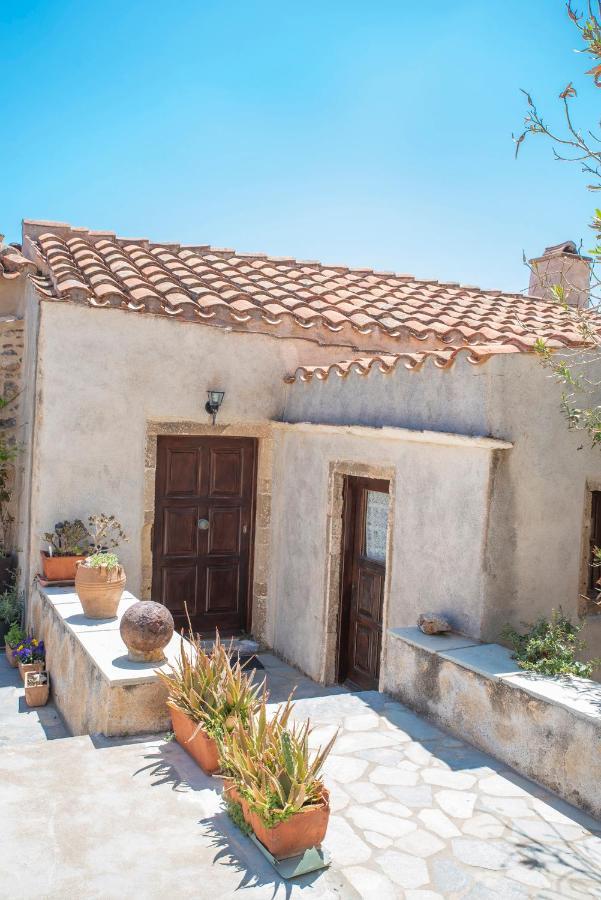 Goulas Traditional Guesthouse Monemvasía Buitenkant foto