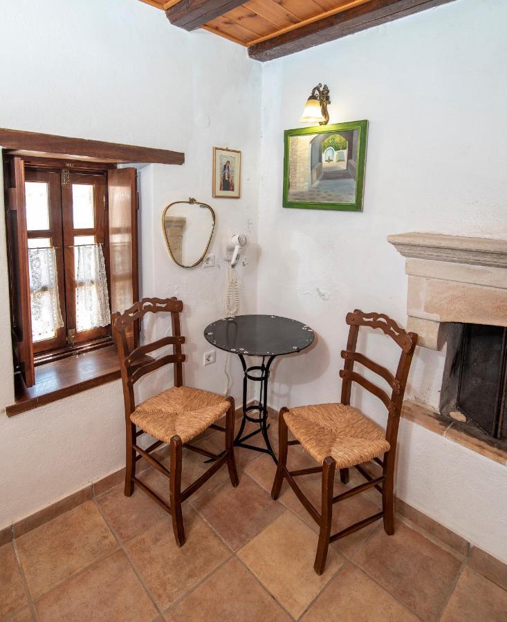 Goulas Traditional Guesthouse Monemvasía Buitenkant foto