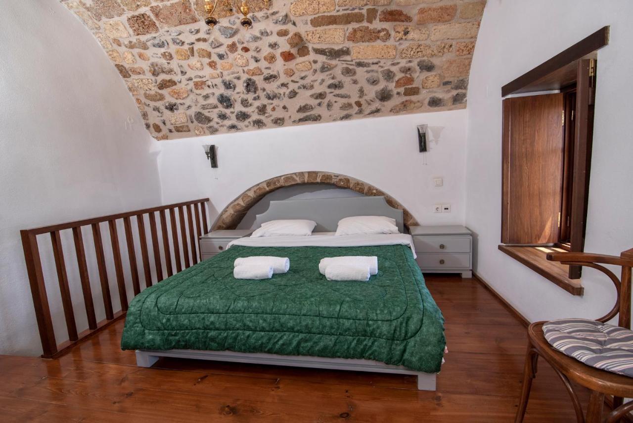 Goulas Traditional Guesthouse Monemvasía Buitenkant foto