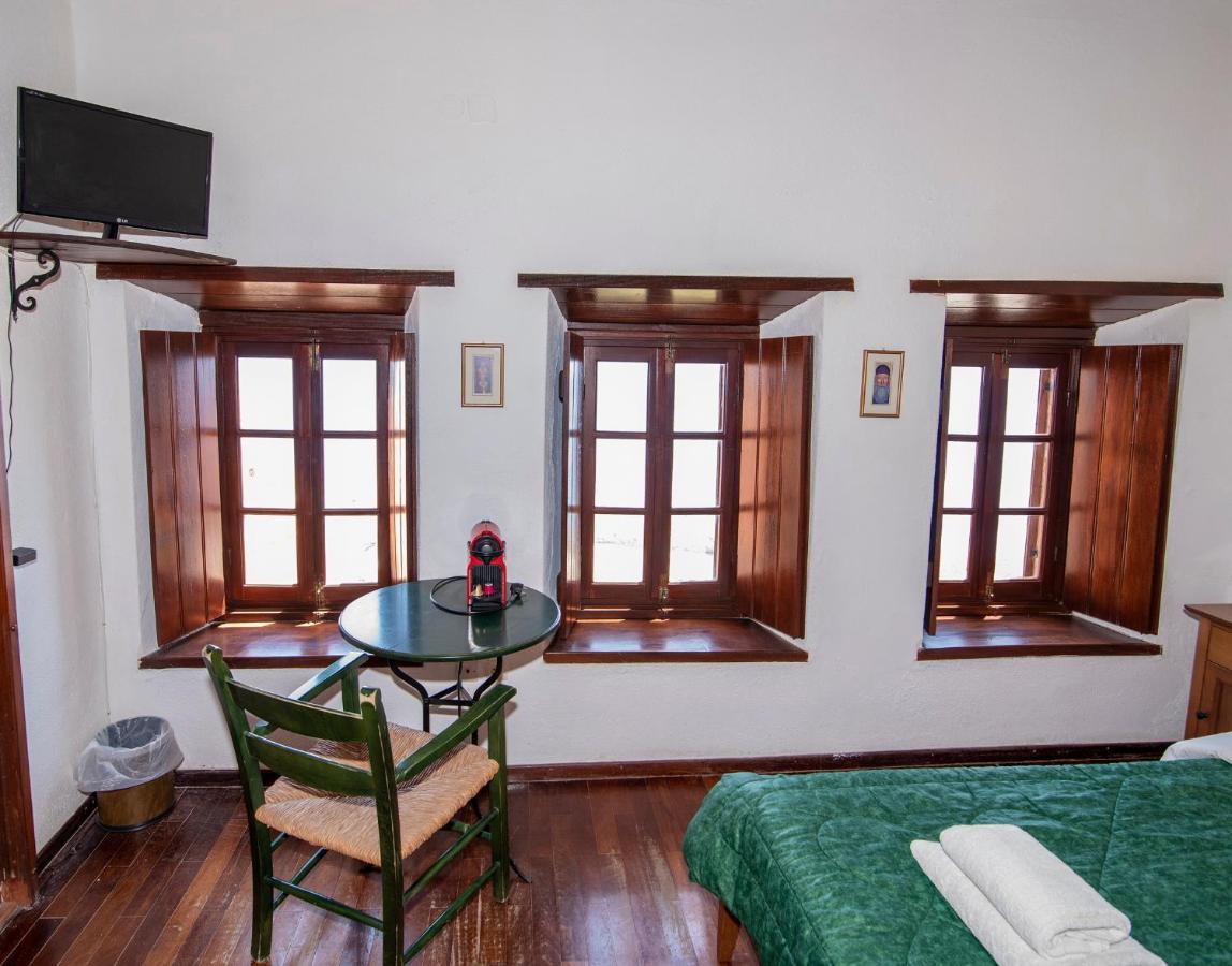 Goulas Traditional Guesthouse Monemvasía Buitenkant foto