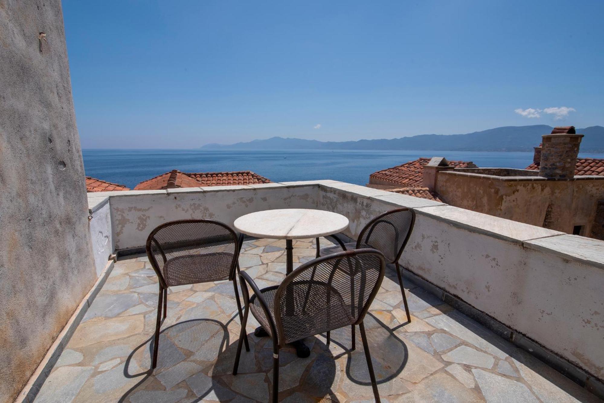 Goulas Traditional Guesthouse Monemvasía Buitenkant foto